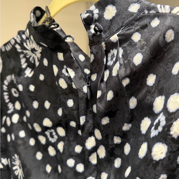 HUNTER BELL Navy Graham top 100% silk - Picture 6 of 6